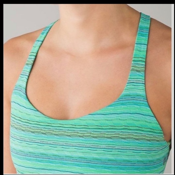 Lululemon sports bra lot size 4 - Picture 14 of 16